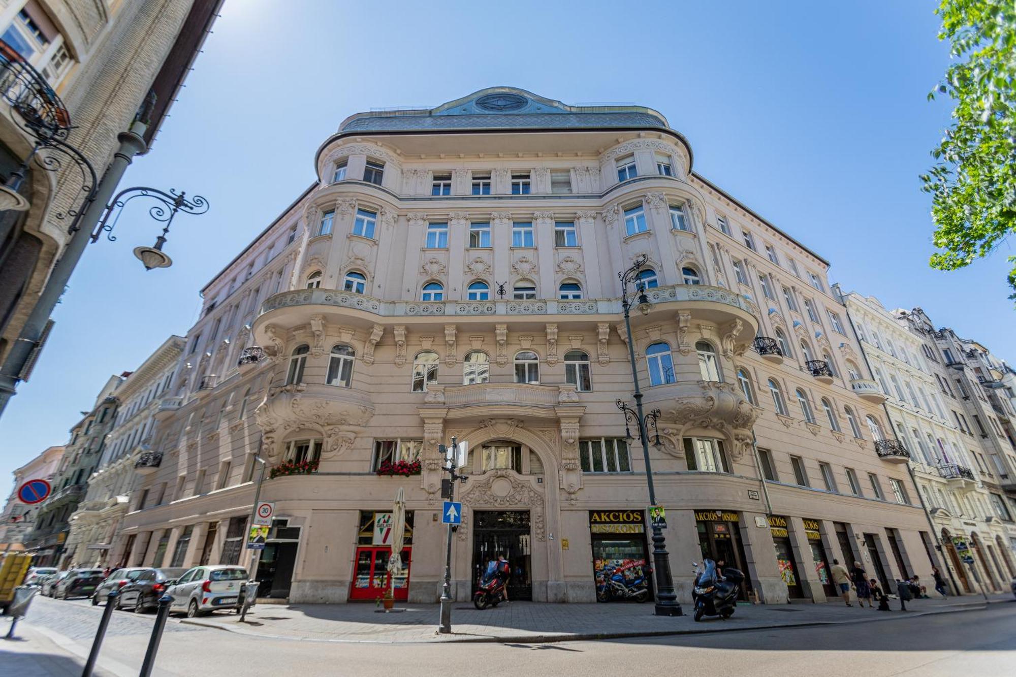 Iranyi Studio Budapest Exteriör bild