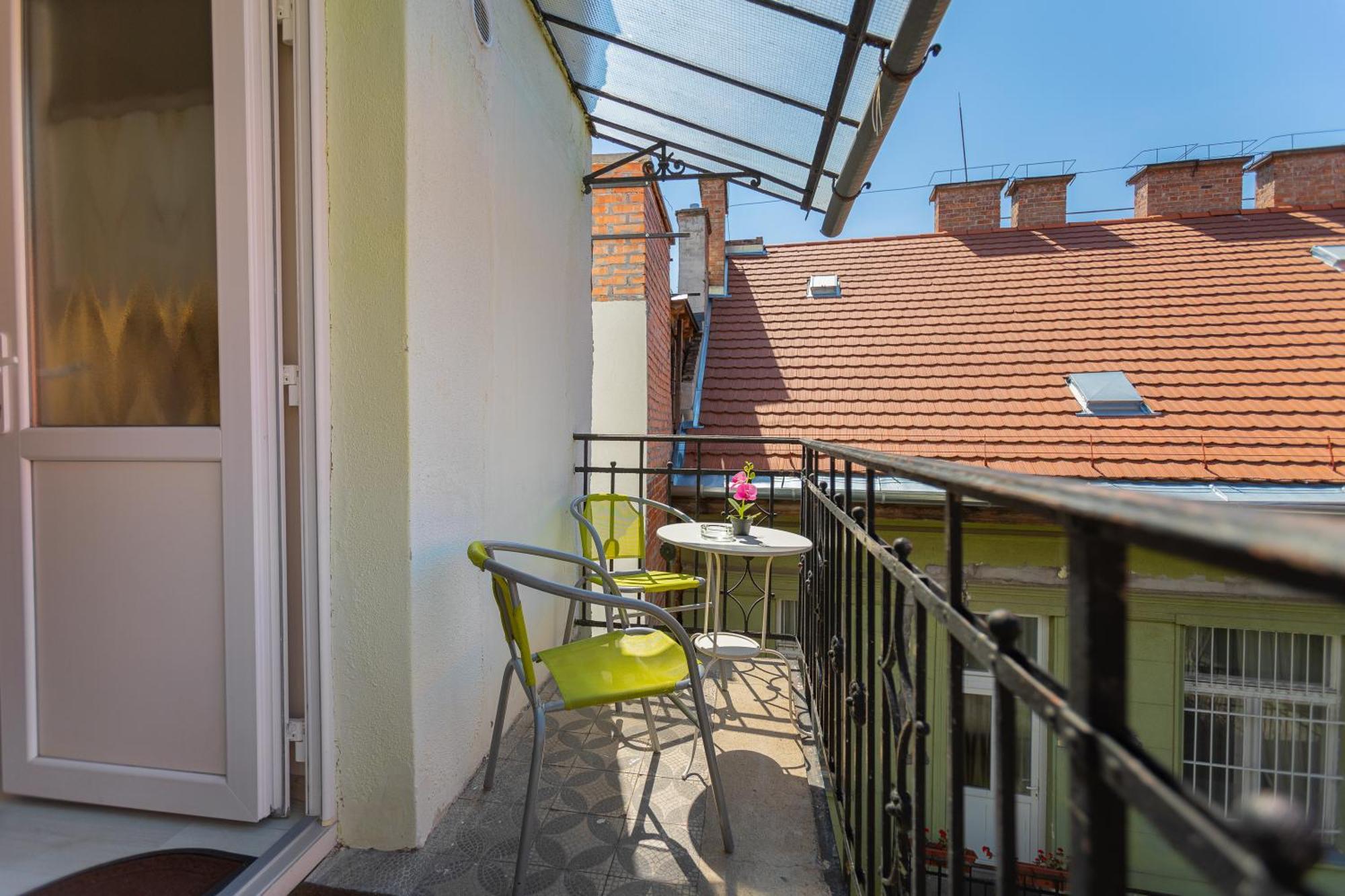 Iranyi Studio Budapest Exteriör bild